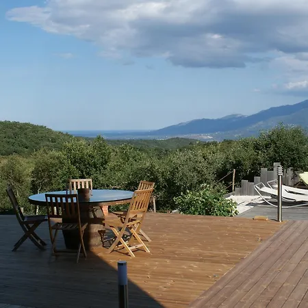 Mas La Marchette Bed & Breakfast 4*